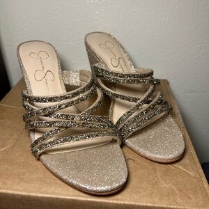 Beautiful Jessica Simpson sparkle shoes! Perfect t condition!